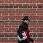 Stabbing attack in New York: a young Jewish man was slightly injured near the Chabad center, the terrorist was arrested