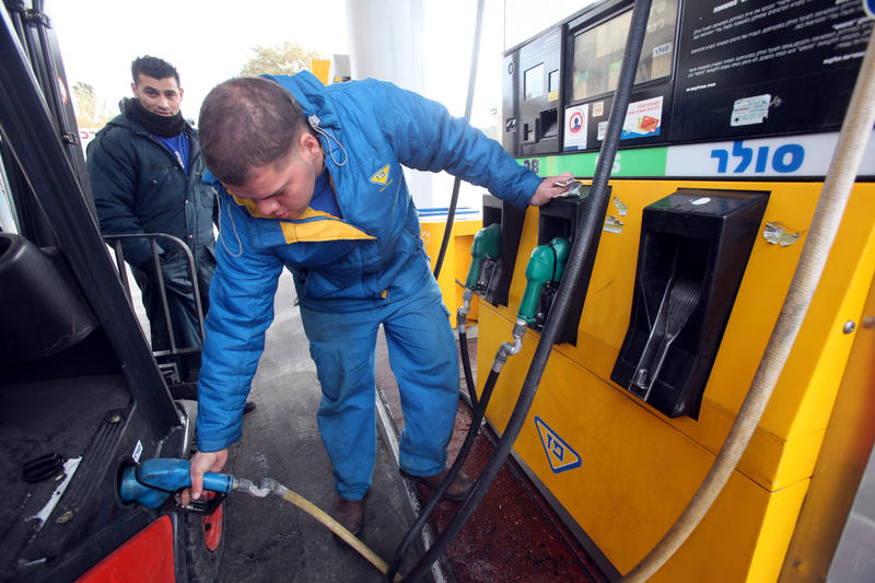 Israeli Fuel Prices Continue to Drop: Wait to Refuel