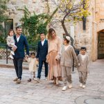 Singer Ishay Ribo Expresses Gratitude and Shares Stunning Family Photo
