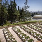 Israel Expands App to Help Citizens Honor Fallen Soldiers