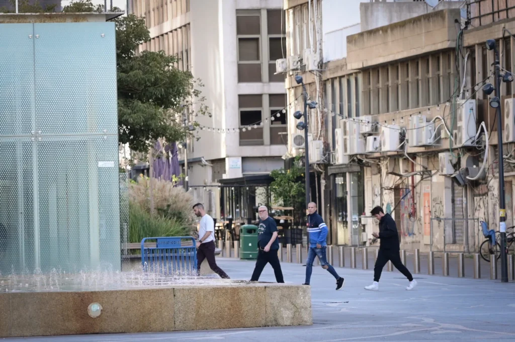 Israel Debuts Advance Missile Warning App Feature Amid Yemen Attacks