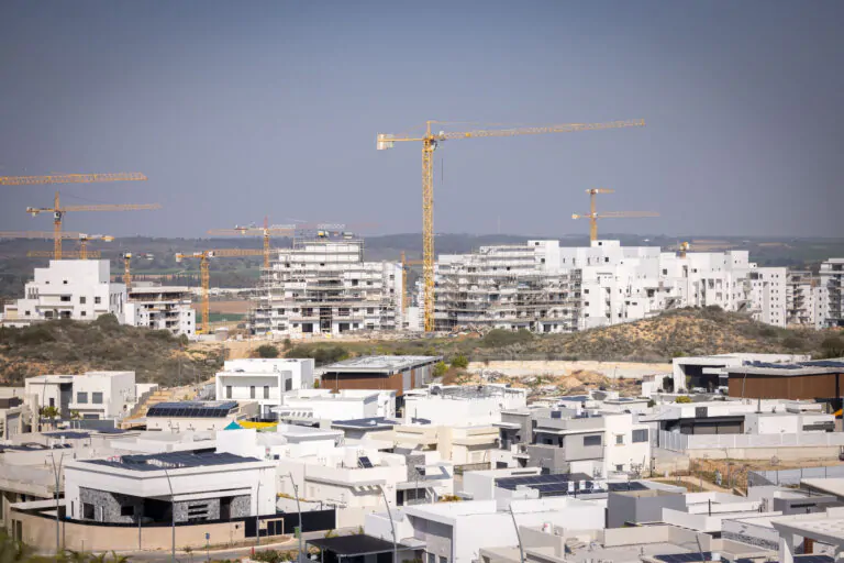Tzfat to Double in Size with Major New Deal