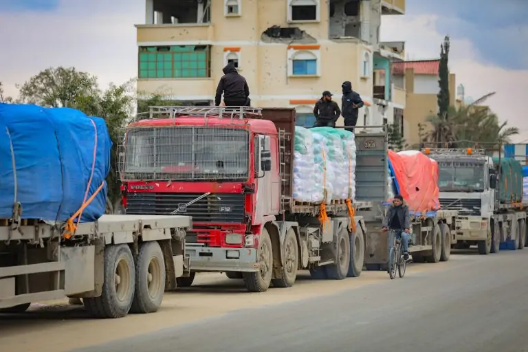 Netanyahu Approves Humanitarian Aid for Gaza Amid Intensified IDF Offensive