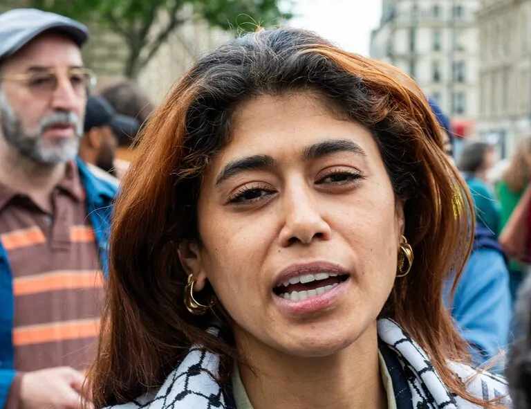 EU Parliament Member Refuses to Drink Israeli Water While in Custody