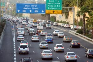 נלחמים בקטל בכבישים: האכיפה בצמתים תוגבר, המהירות המותרת תרד