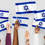 משדרים אחדות: כתבי ערוצי הטלוויזיה המתחרים עוזרים אחד לשני לשדר מהמנהרות
