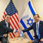 מאמצים דיפלומטיים למניעת הסלמה מול חיזבאללה: שליח הנשיא ביידן שב לישראל