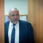 "הגיע הזמן לעבור מהכלה להכרעה": ליברמן קורא לסגירת מעבר רפיח