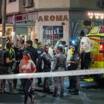 כטב"ם התפוצץ בתל אביב: נמצאה גופת גבר בסמוך, עשרה נפצעו קל