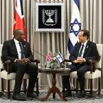 בישראל לא נשארים חייבים – ומזהירים את הבריטים מהכרה בפלסטינים