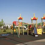 ילדים וילדות ישחקו בירושלים: גן אידלסון המחודש נחנך בטקס מיוחד