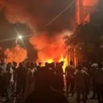הפרעות בכפר ג'ית: והגינויים מקיר אל קיר