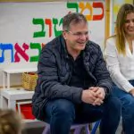 מאמץ לפתיחת שנת הלימודים כסדרה: השר קיש – מחויבים לביטחון