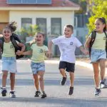 לומדים יותר מבכל מדינה אחרת: תמונת מצב החינוך בישראל