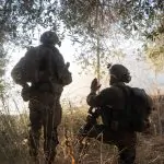 צה"ל מחסל בכירים בחיזבאללה ותוקף תשתיות טרור בלבנון