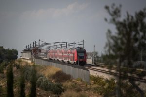 תחנות הרכבת הבאות חוזרות לפעול כרגיל