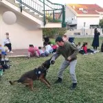 שיתוף פעולה מרשים: יחידת הכלבנים מציגה מופע מיוחד לנוער