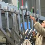 ניצולת הנובה הדליקה נרות בבית החולים בו טופלה