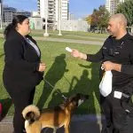 קטע מסריח: העיר בה כדאי לכם לשים לב מה הכלב שלכם עושה