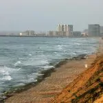 שוטרים הצילו משיט קיאק שנקלע למצוקה בלב ים