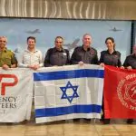 משלחת ישראלית יצאה לסייע בשריפות בקליפורניה