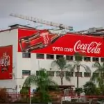 ניצול מונופול והפרת צווים: קוקה קולה מוותרת על המאבק המשפטי