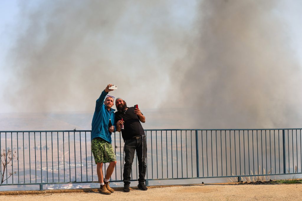 הירוקה, הוורודה והכחולה