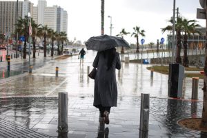 תחזית מזג האוויר: הגשם חוזר והטמפרטורות יורדות