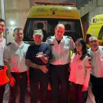לאחר שלקה בדום לב והתמוטט: שמואל נפגש עם צוות מד"א שהציל את חייו