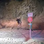 נס בנתניה: המצוק החל לקרוס – והנערות כמעט צנחו אל מותן