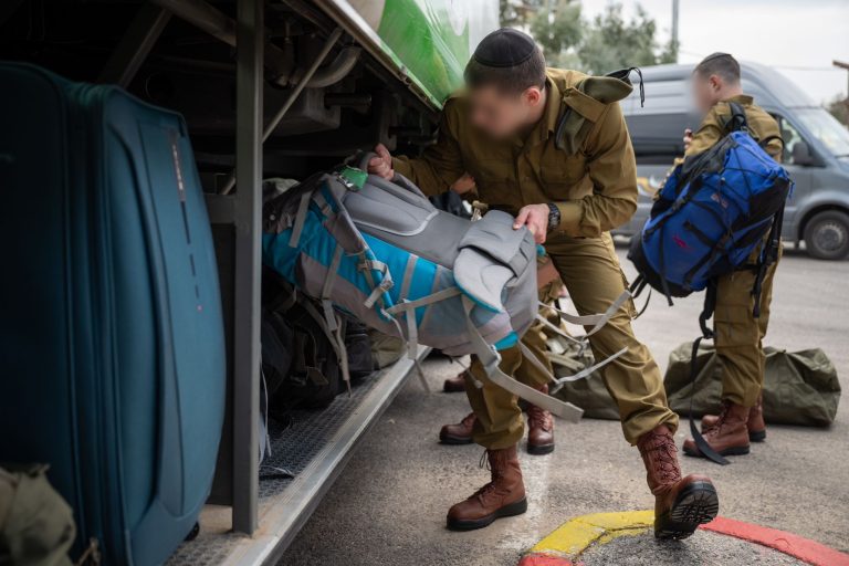 היועמ"שית: יש לקדם סנקציות אישיות נגד משתמטים מגיוס