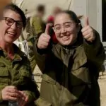 עדות התצפיתניות: כך התמודדנו עם תנאי השבי המשפילים
