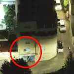 תיעוד דרמטי: קפץ מהחלון, השליך אקדח ונעצר
