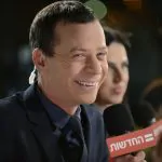 הבת של עמית סגל נכנסה לשידור – הפרשן הגיב: "המשפחה לפני הכול"