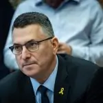 סער: ״לא שוללים הארכה של הפסקת האש בתמורה לשחרור חטופים נוספים״