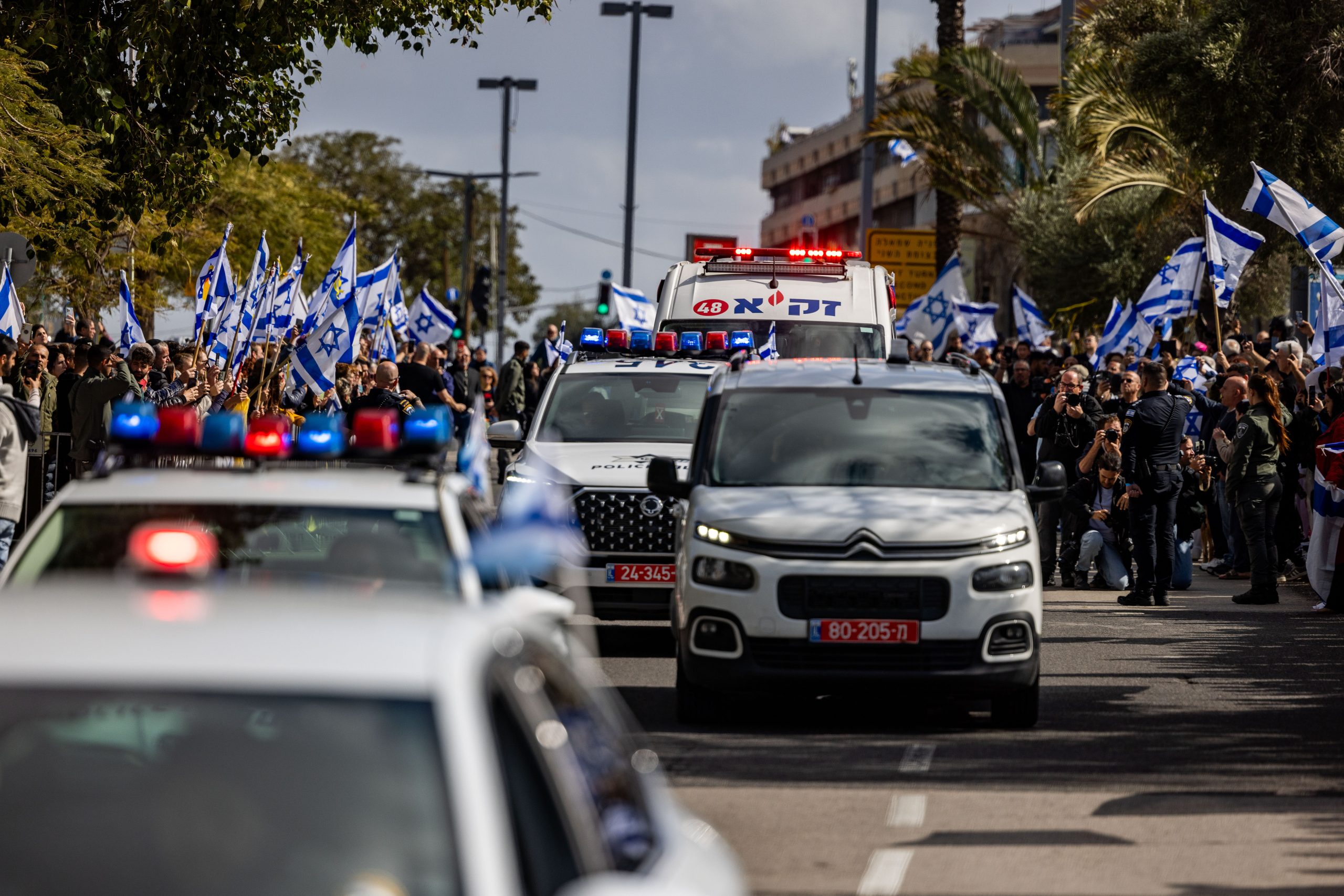 תמונות אחדות