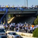 שירי, אריאל וכפיר הובאו למנוחות בבית העלמין בצוחר: "כולם לצידי אבל לא את"