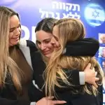 משפחותיהם של החטופים ששוחררו אתמול: ״תודה לאל שיש לי את הזכות לעמוד פה היום"