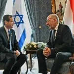 נשיא הונגריה: "זה מובן מאליו, וזה המעט שאנחנו יכולים לעשות"