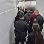 המשטרה פשטה על אולמות אירועים בבני ברק ועצרה 9 שוהים בלתי חוקיים
