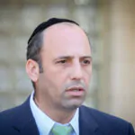 "אל תירא ואל תחת": הרצוג שוחח עם ראש עיריית בית שמש לאחר התקיפה