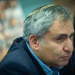 "אני חייב לו התנצלות": אלקין מפתיע לגבי נתניהו
