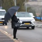 איפה צריך מעיל? הגשם קופץ לביקור: תחזית מזג האוויר