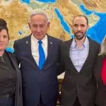 ראש הממשלה ורעייתו נפגשו עם שורדי השבי טל ועדי שוהם