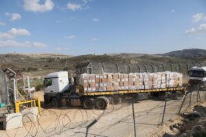 בהנחית שר החוץ סער: 10,000 חבילות סיוע הועברו לדרוזים בסוריה