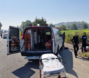 המפכ"ל בזירת הפיגוע ליד יקנעם: "המחבל חטף נשק מחייל"