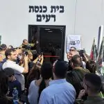 מסוריה דרך לבנון לישראל: התורם שמאחורי בית הכנסת החדש בבסיס צה"ל