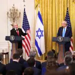 נתניהו וטראמפ בשיחה דרמטית: גיבוי מלא לישראל ונחישות מול איראן