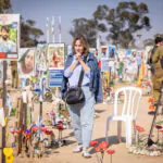 השגריר ביקר בתערוכה של ניצולות ממסיבת הנובה – ההחלטה שקיבל בעקבות כך