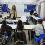 הילדים בחרו בו "דמות מופת" – ומה שקרה בכיתה ריגש גם אותו